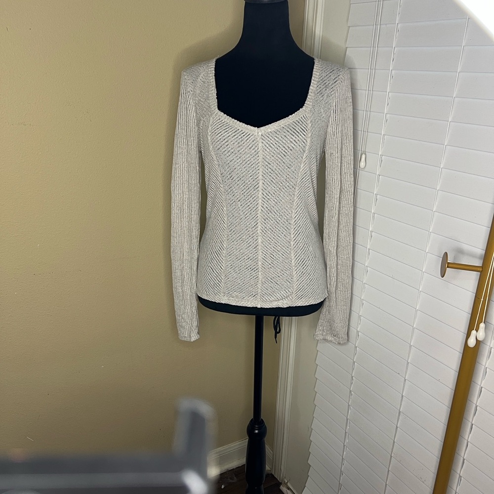 Elegant Cream Women's Blouse
